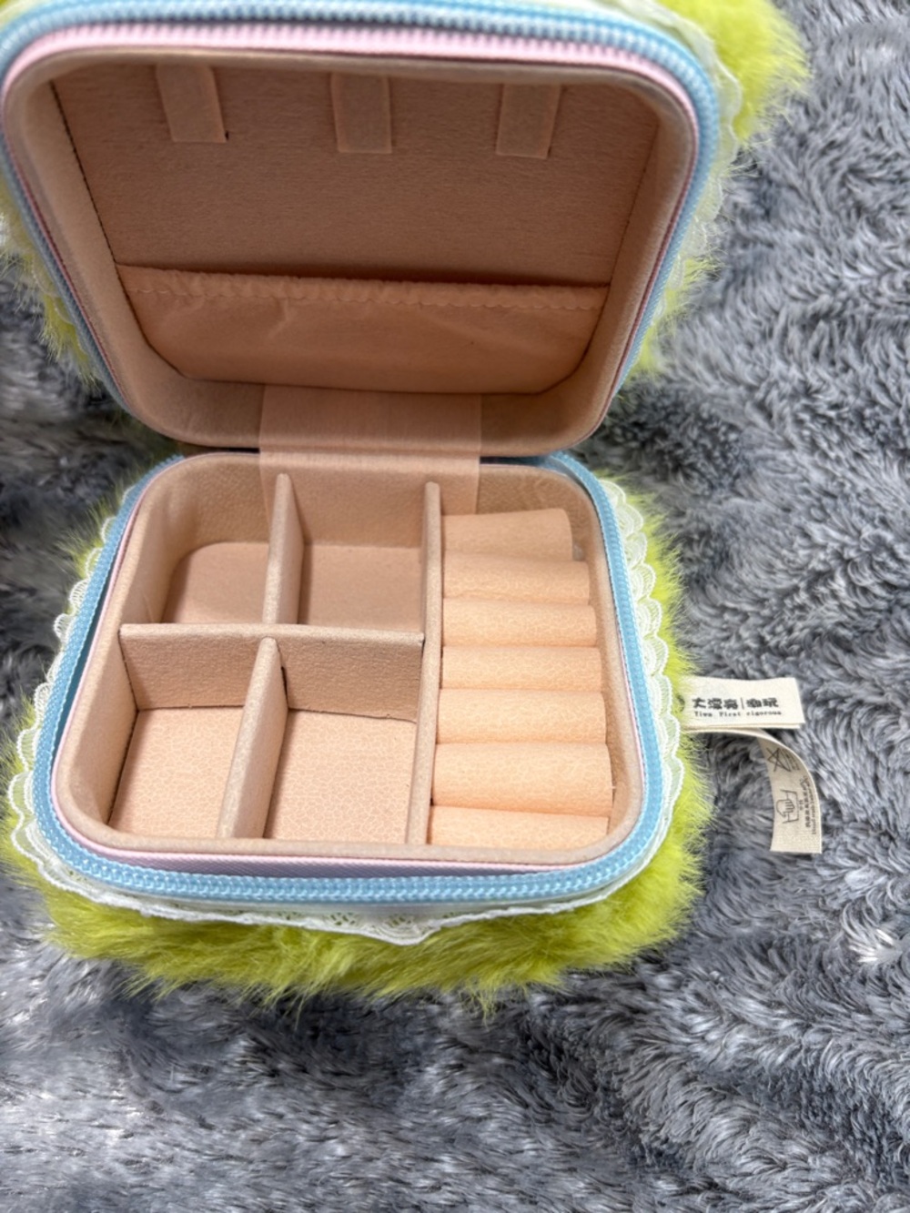 Baby Three Jewelry Box - Picture 6 of 11